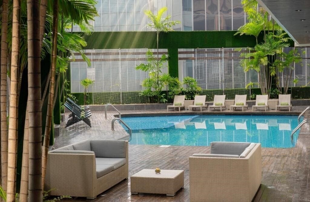 Отель Melia Kuala Lumpur 4*
