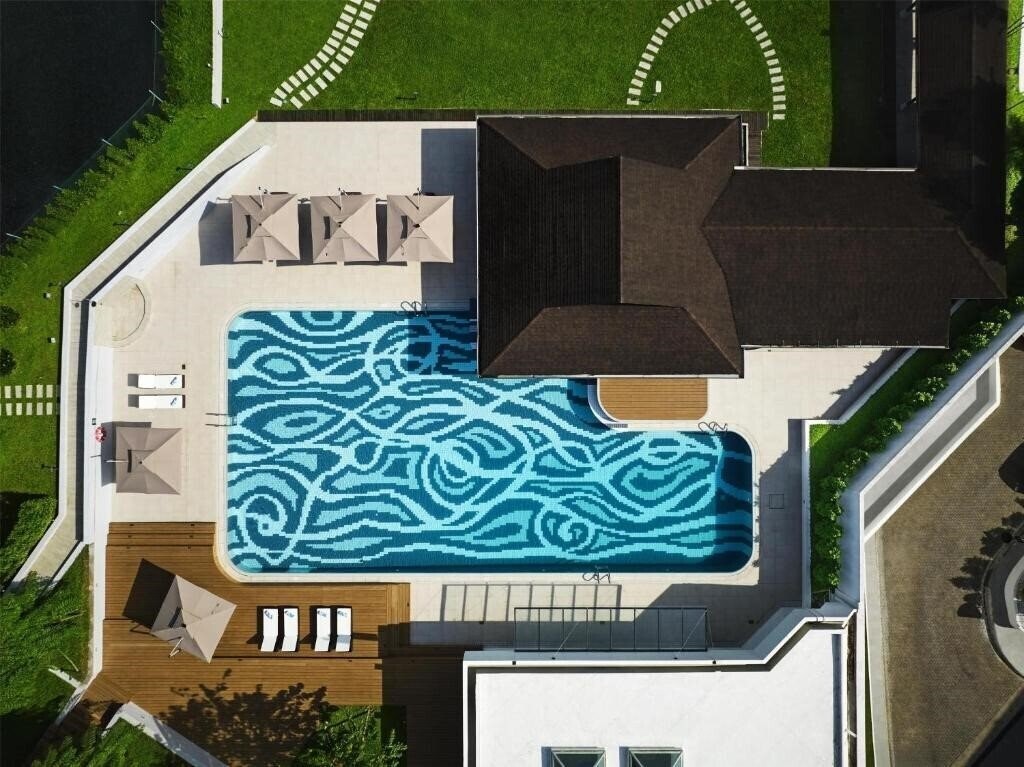 Hilton Kuching 4* суреті