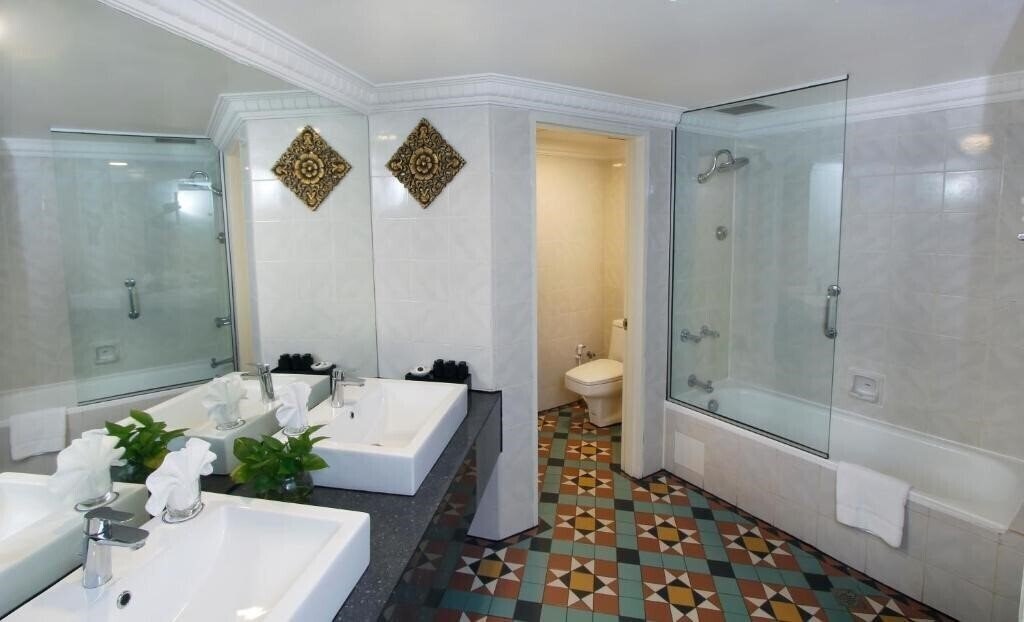 Holiday Villa Beach Resort & SPA 4* фотосуреті