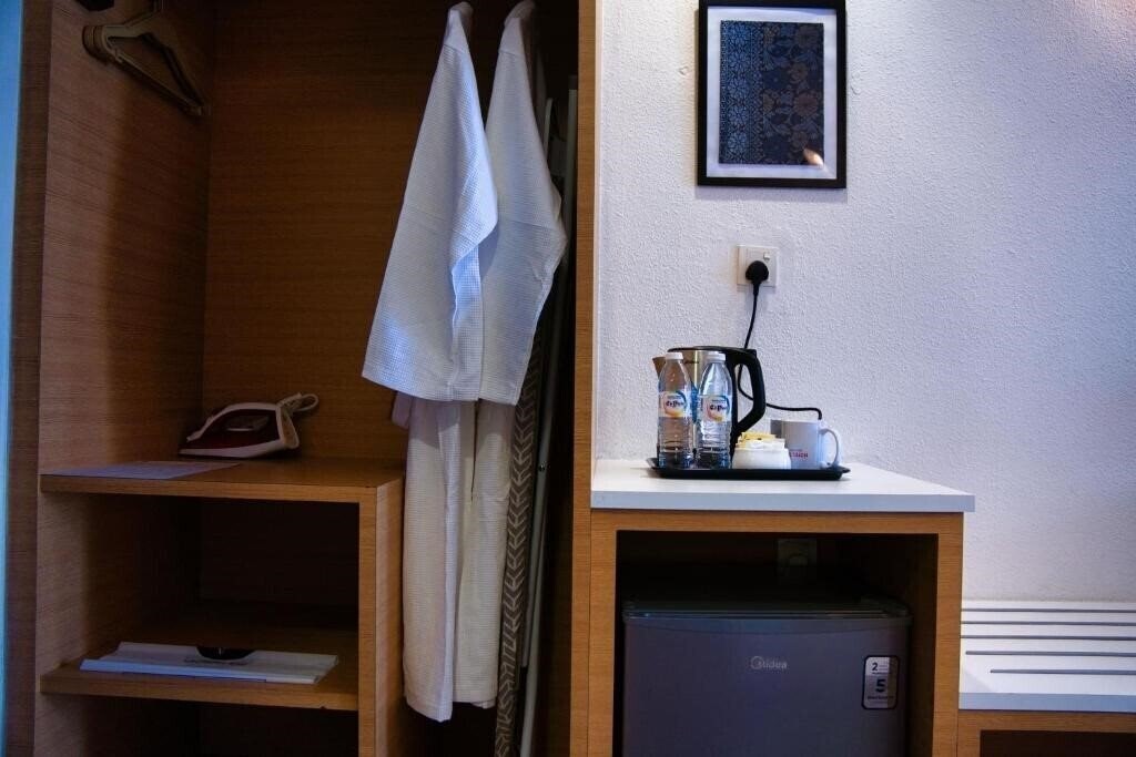 Фотография Hotel Sentral Seaview 3*