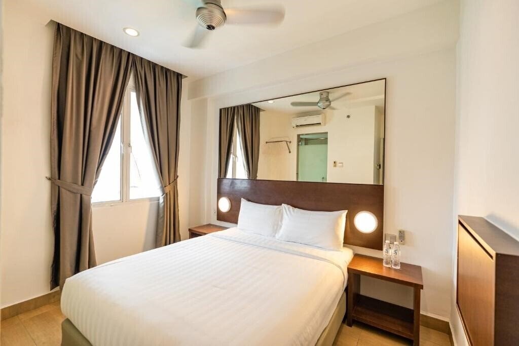 Отель Tune Hotel - Downtown Penang 3*