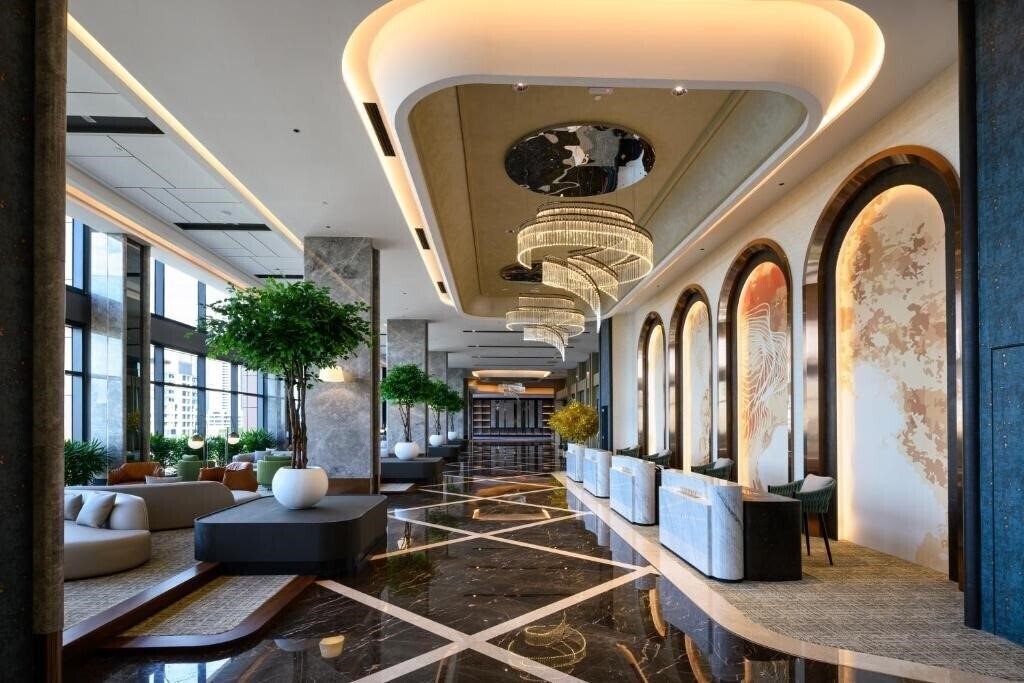 Отель Fifth Avenue Hotel Penang 5*