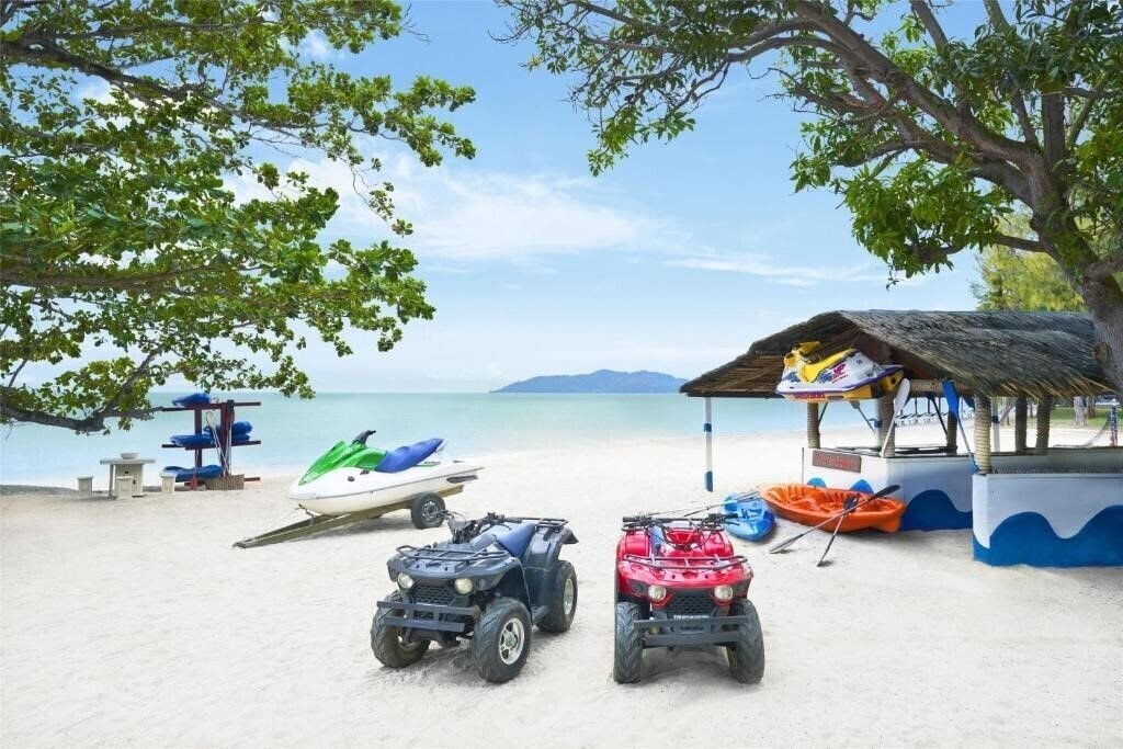 Swiss-Garden Beach Resort Damai Laut 4* суреті