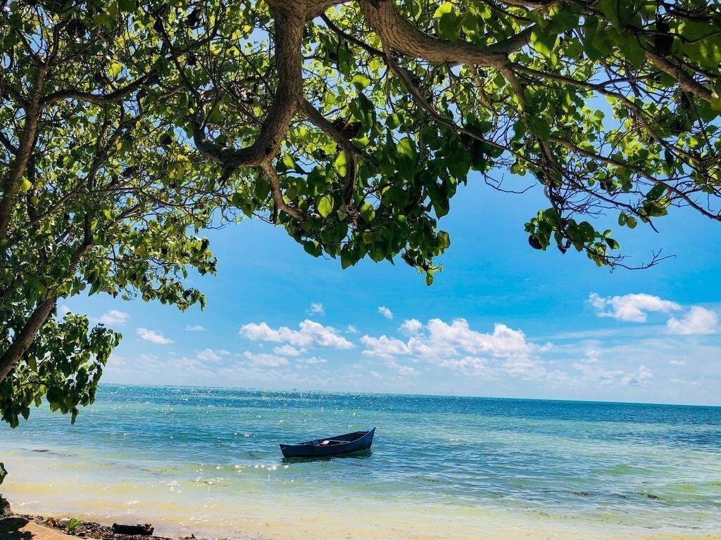 Addu Stay 3* фотосуреті