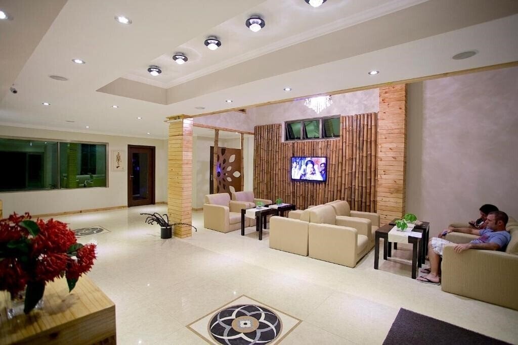 Изображение Kaani Grand Seaview Guest House 3*
