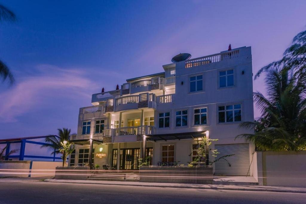 Отель Pebbles Inn Guest House 1*