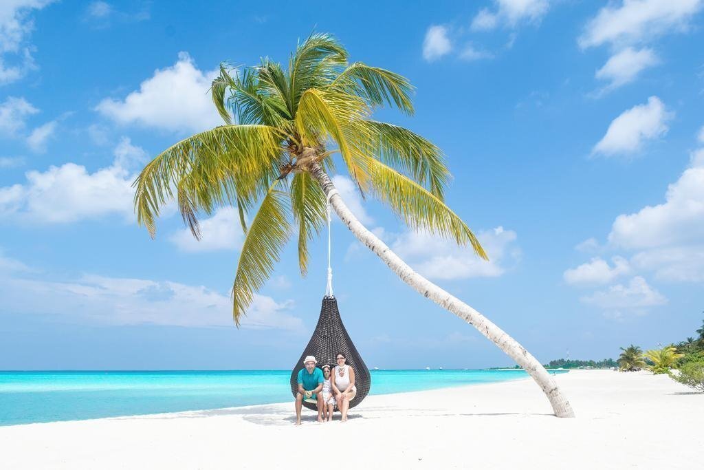 Holiday Island Resort & Spa 4* фотосуреті