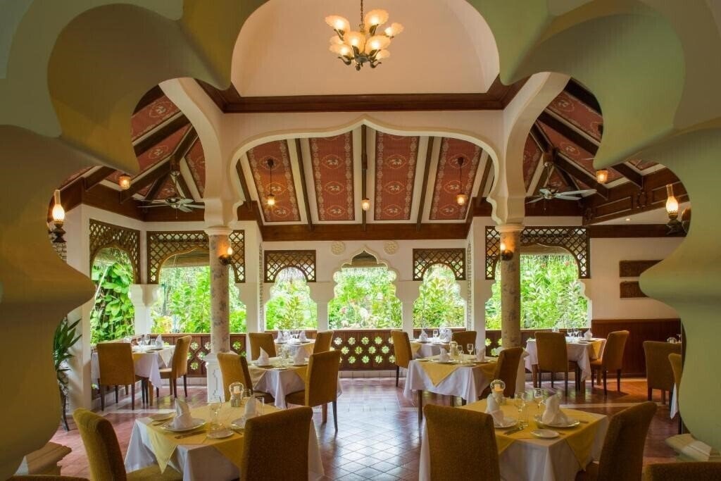 Kuramathi Maldives 4* фотосуреті