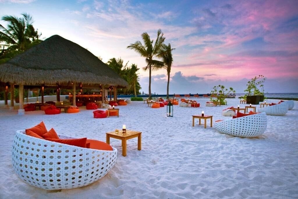 Kuramathi Maldives 4* суреті