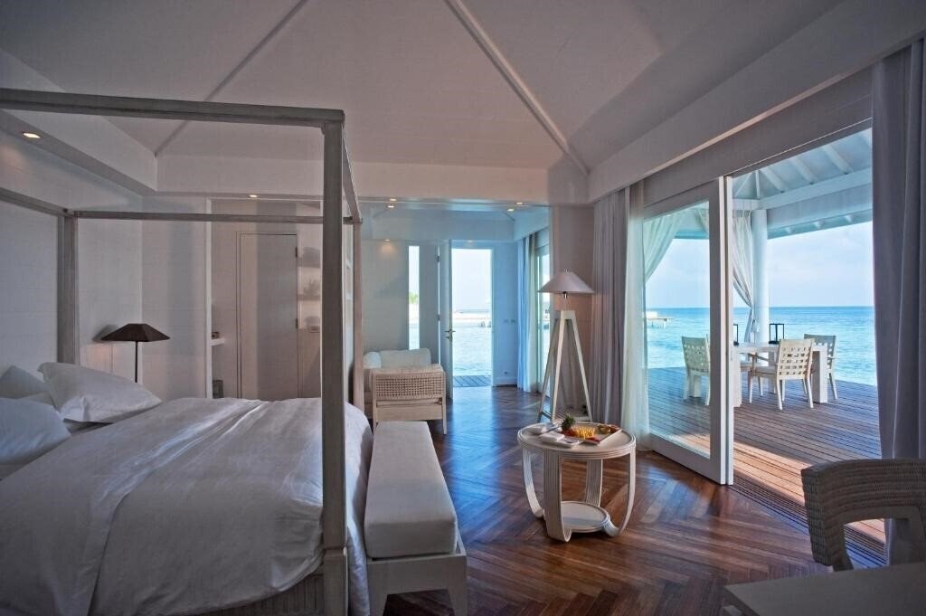 Картинка Diamonds Athuruga Beach & Water Villas 5*