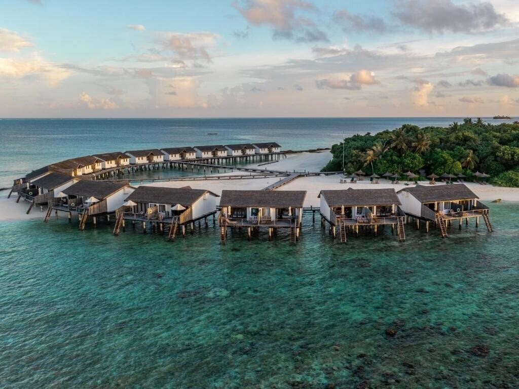 Reethi Beach Resort 4* суреті