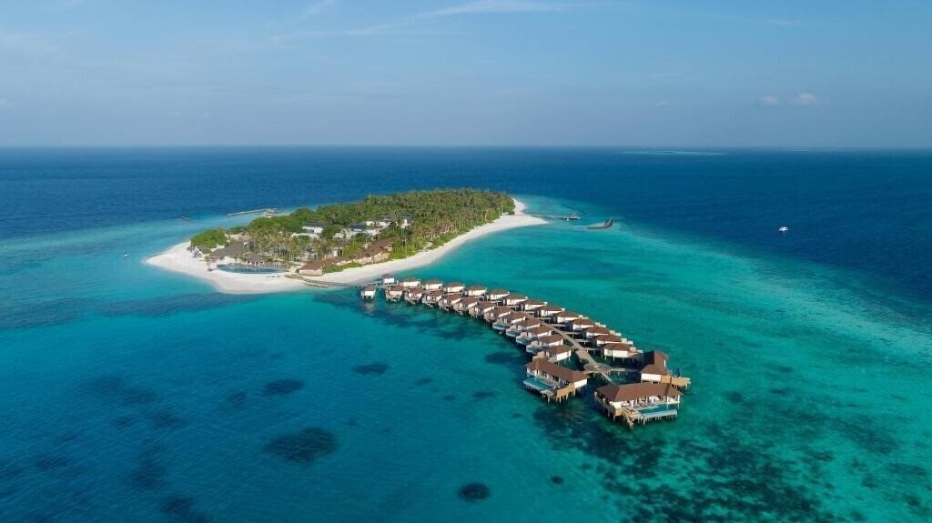Отель Avani Fares Maldives Resort 5*