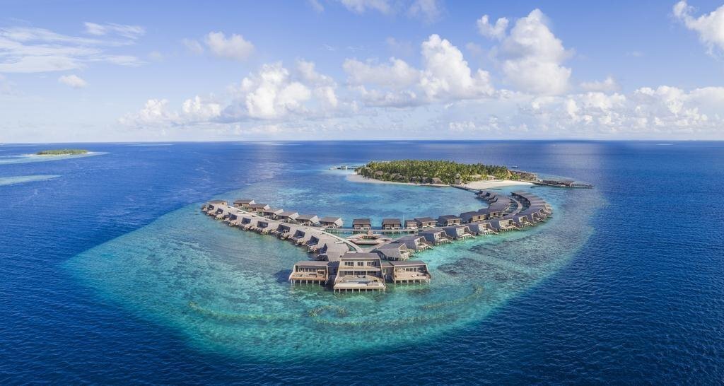 St. Regis Maldives Vommuli Resort 5* қонақ үйі