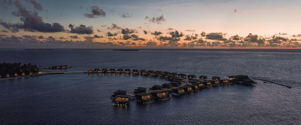 St. Regis Maldives Vommuli Resort 5* суреті