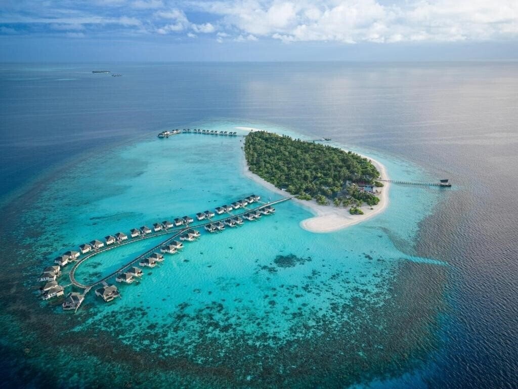 Отель NH Collection Maldives Havodda Resort 5*