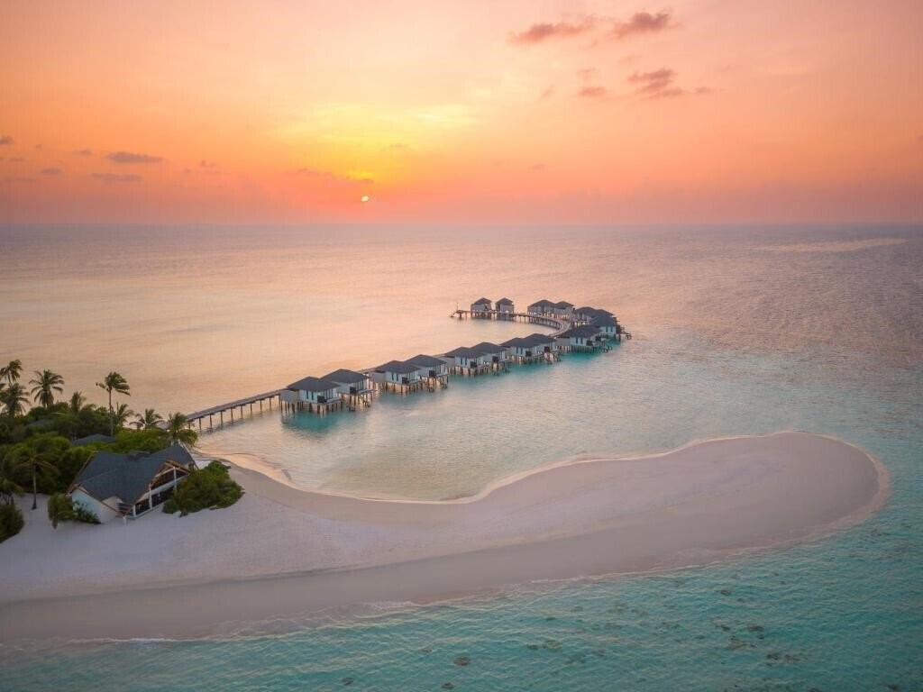 NH Collection Maldives Havodda Resort (ex. Amari Havodda Maldives) 5* суреті
