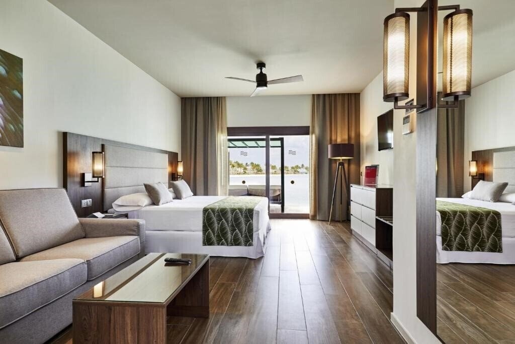 Фото Riu Atoll 4*