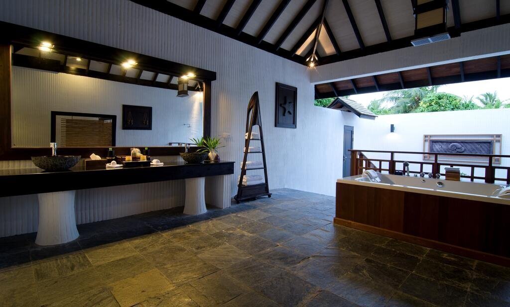 The Island Hideaway At Dhonakulhi Maldives Spa Resort & Marina 4* суреті