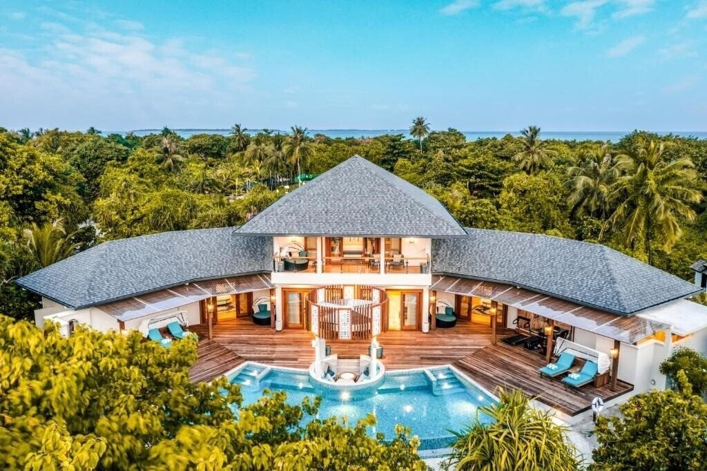 Фото Island Hideaway 5*