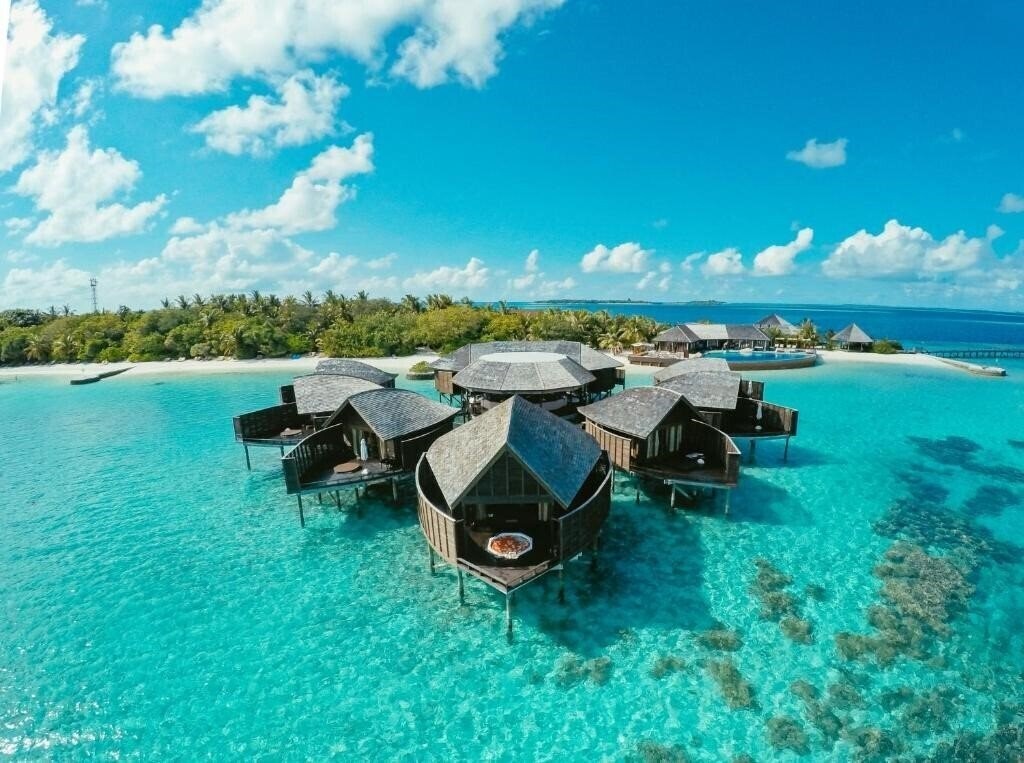 Изображение Lily Beach Island Resort 4*
