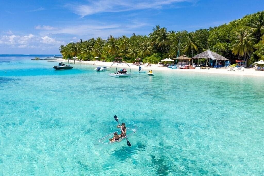 Картинка Lily Beach Island Resort 4*