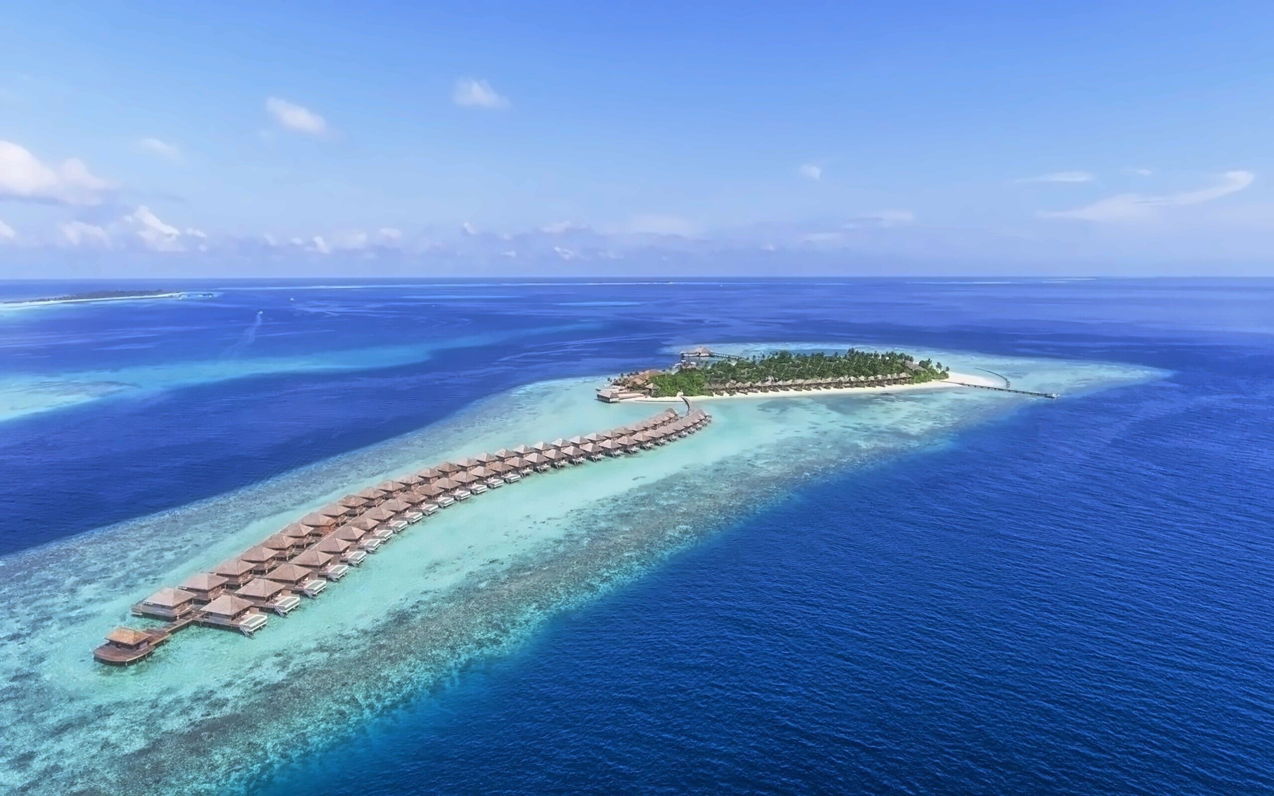 Фото Hurawalhi Island Resort 5*