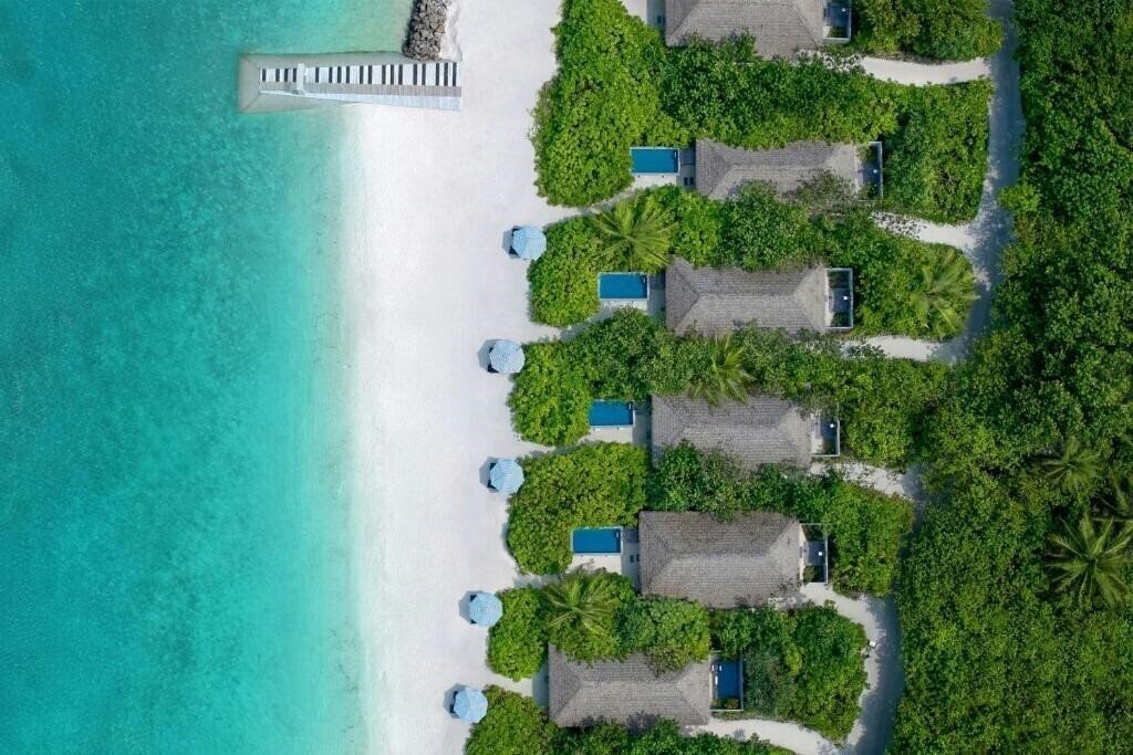 Отель Le Meridien Maldives Resort & SPA 5*