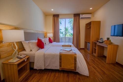 Фотография Akasha Beach Maafushi Guest House гостиный двор