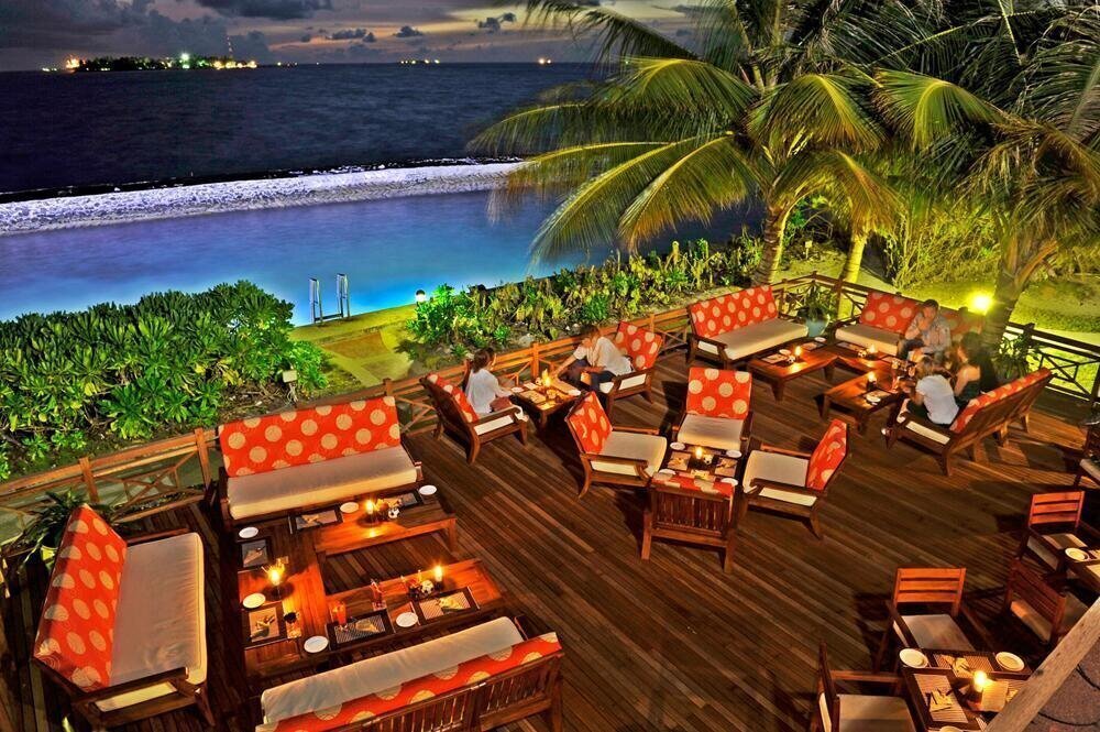 Фотография Hulhule Island Hotel 4*