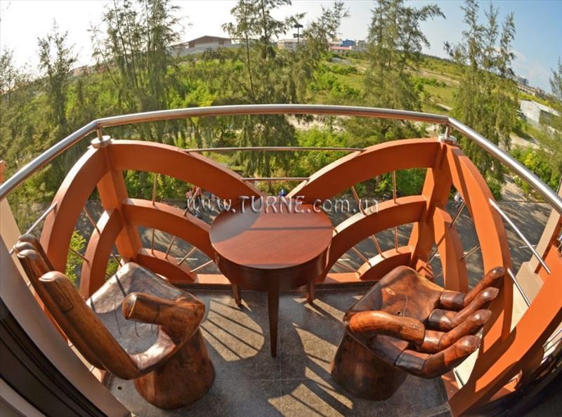 Отель Newtown Inn Guest House 4*