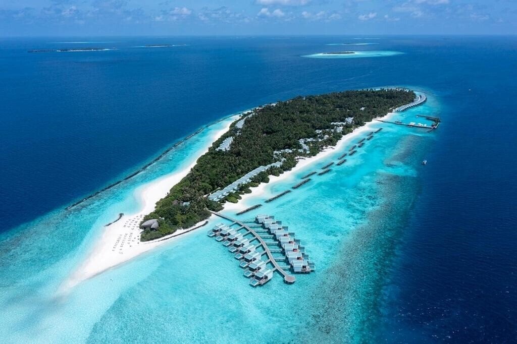 Отель Dhigali Maldives 5*