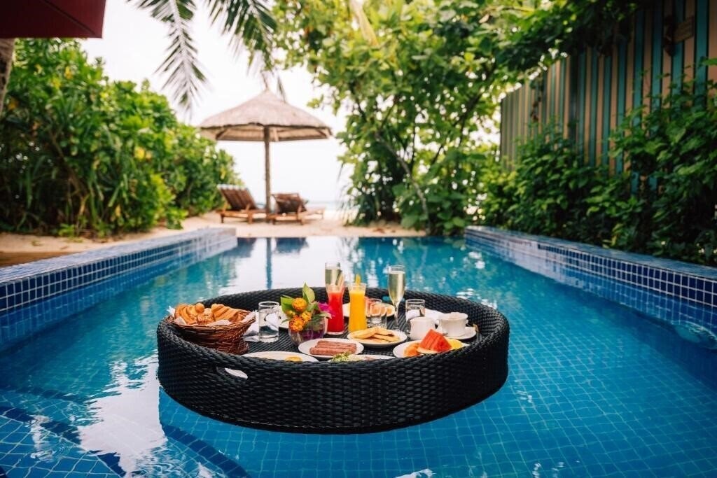 Изображение Reethi Faru Resort 4*