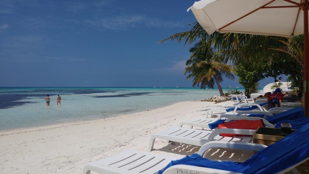 Crown Beach Hotel Maldives 4* суреті