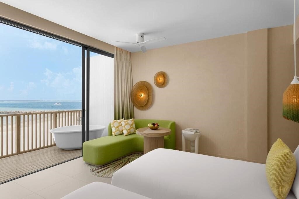 Фотография Centara Mirage Lagoon Maldives 4*