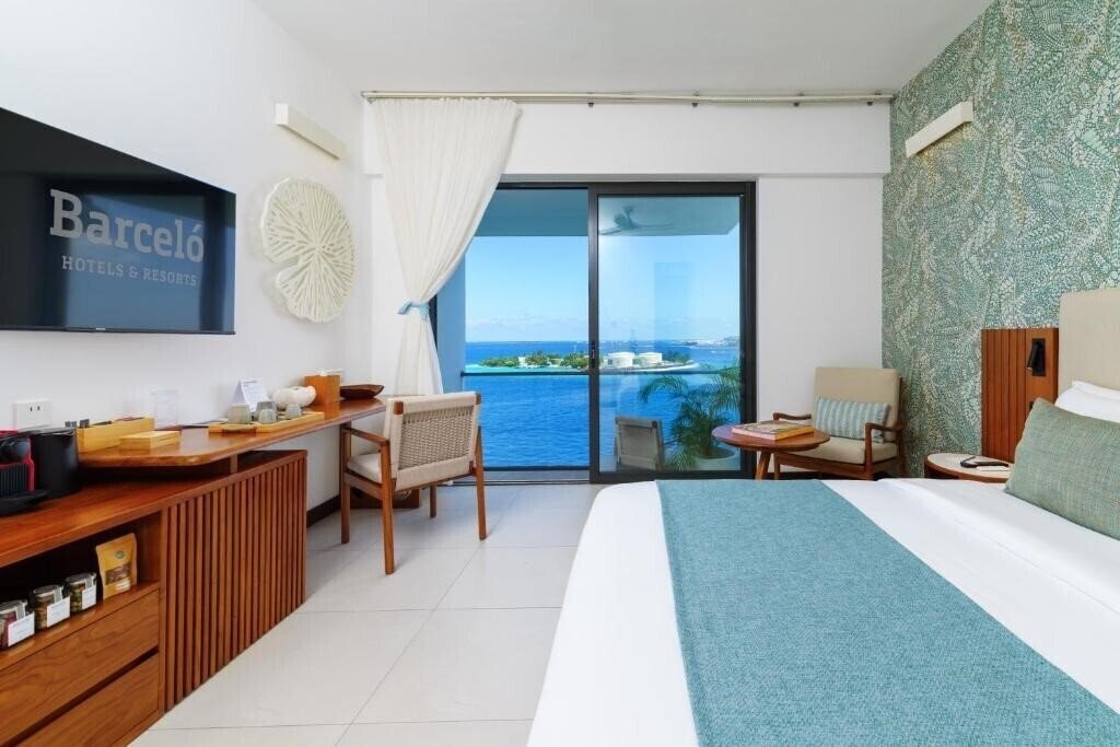 Отель Barcelo Nasandhura Male 5*