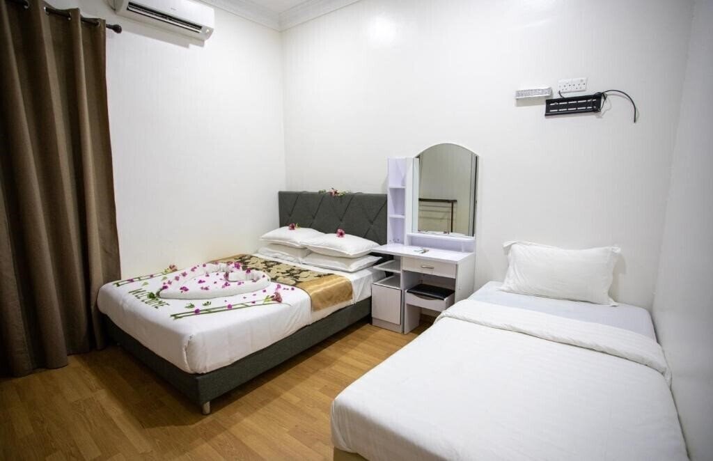 Фото Ihaven Thulusdhoo Guest House 3*