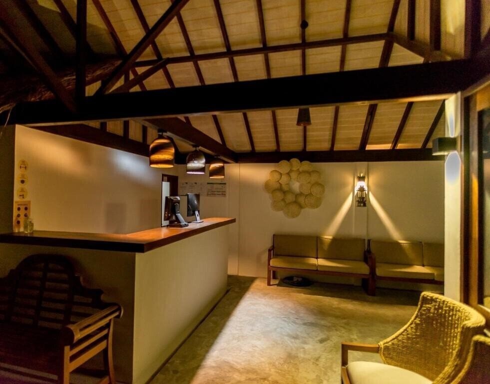 Premier Beach Hotel Gulhi 4* суреті