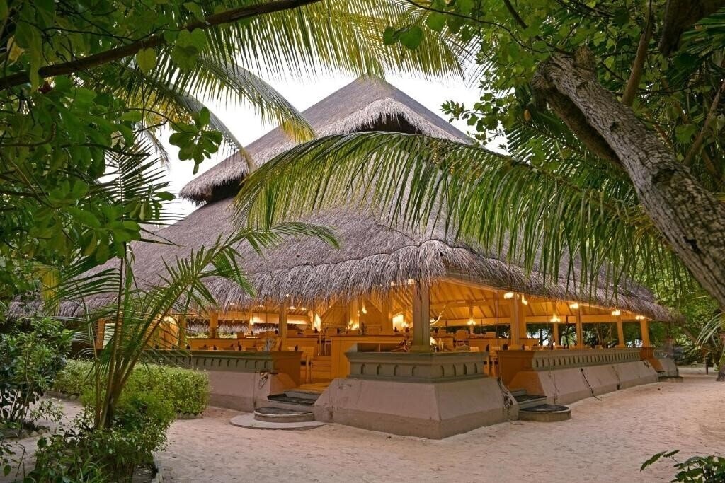 Adaaran Club Rannalhi 4* суреті