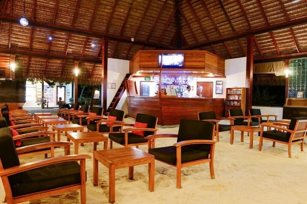 Изображение Adaaran Club Rannalhi 4*