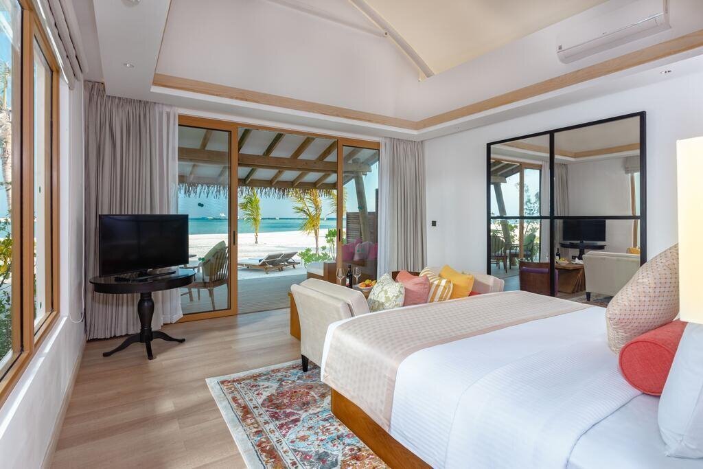 Картинка Cinnamon Hakuraa Huraa Maldives (ex. Chaaya Lagoon Hakuraa Huraa) 4*