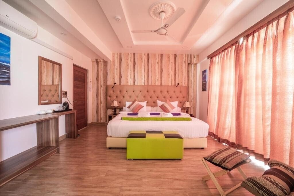 Rosy Villa Hotel 4* қонақ үйі