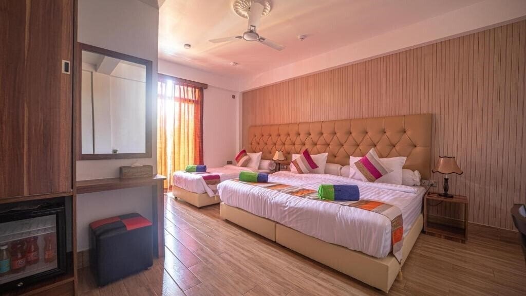 Rosy Villa Hotel 4* суреті
