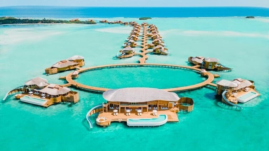 Отель Soneva Jani Resort 5*