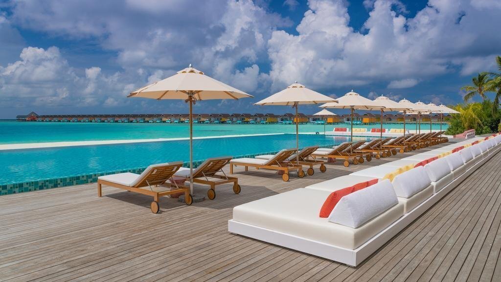 The Standard Huruvalhi Maldives (ex. Carpe Diem Beach Resort & Spa) 5* суреті
