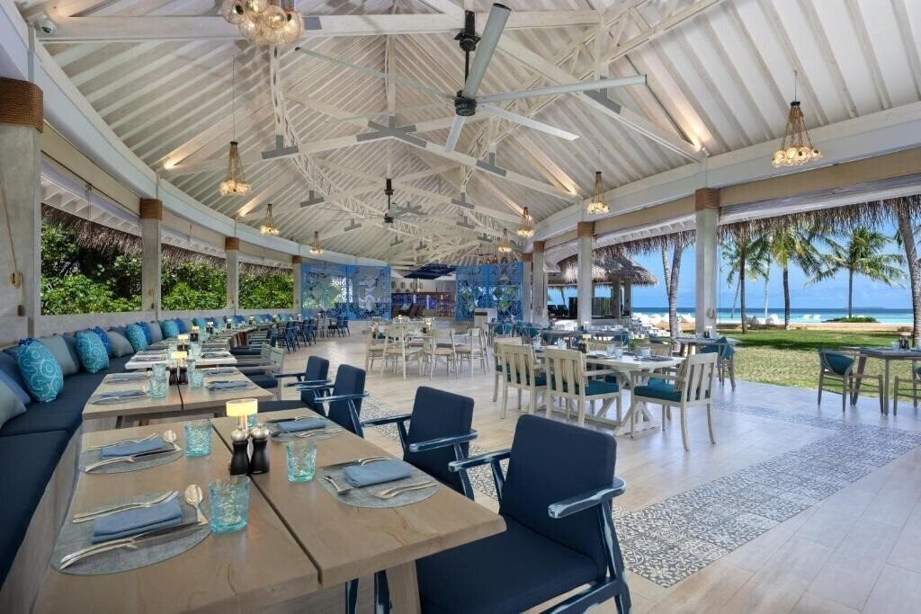 Картинка Ifuru Island Maldives 5*