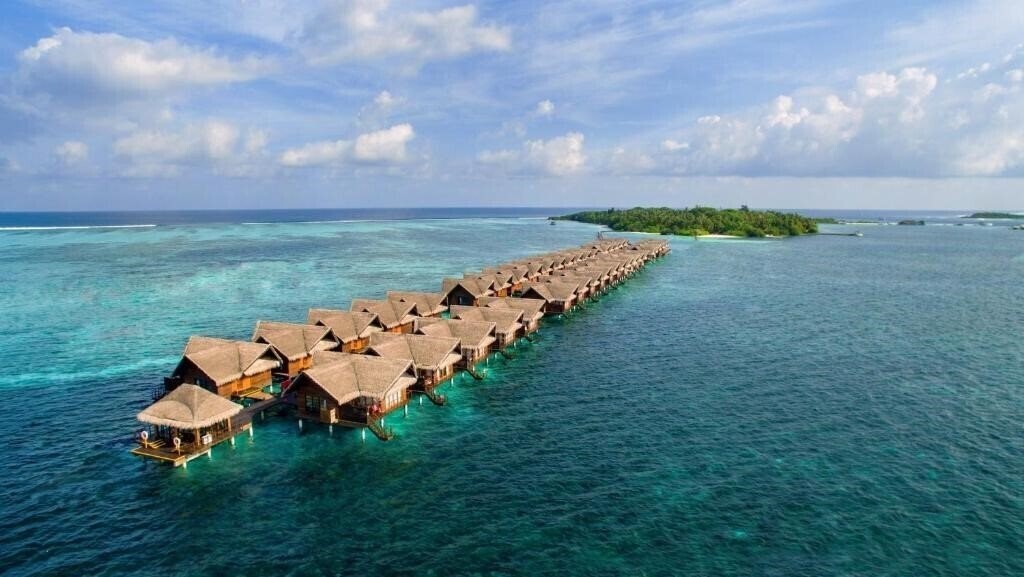 Adaaran Prestige Ocean Villas Hundhuran Fushi 4* суреті
