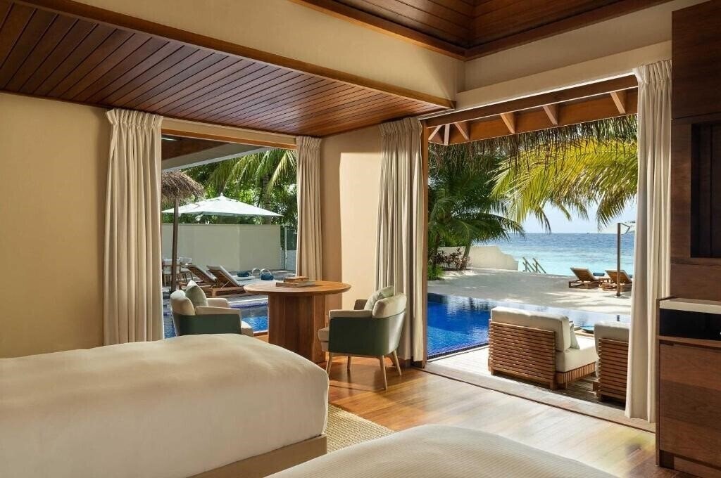 Фото Huvafen Fushi 5*