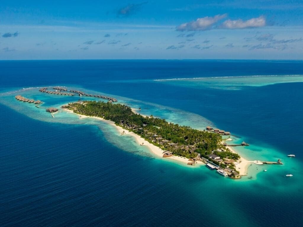 Отель Ozen Reserve Bolifushi 5*