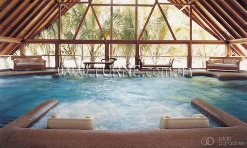 Cocoa Island 5* қонақ үйі