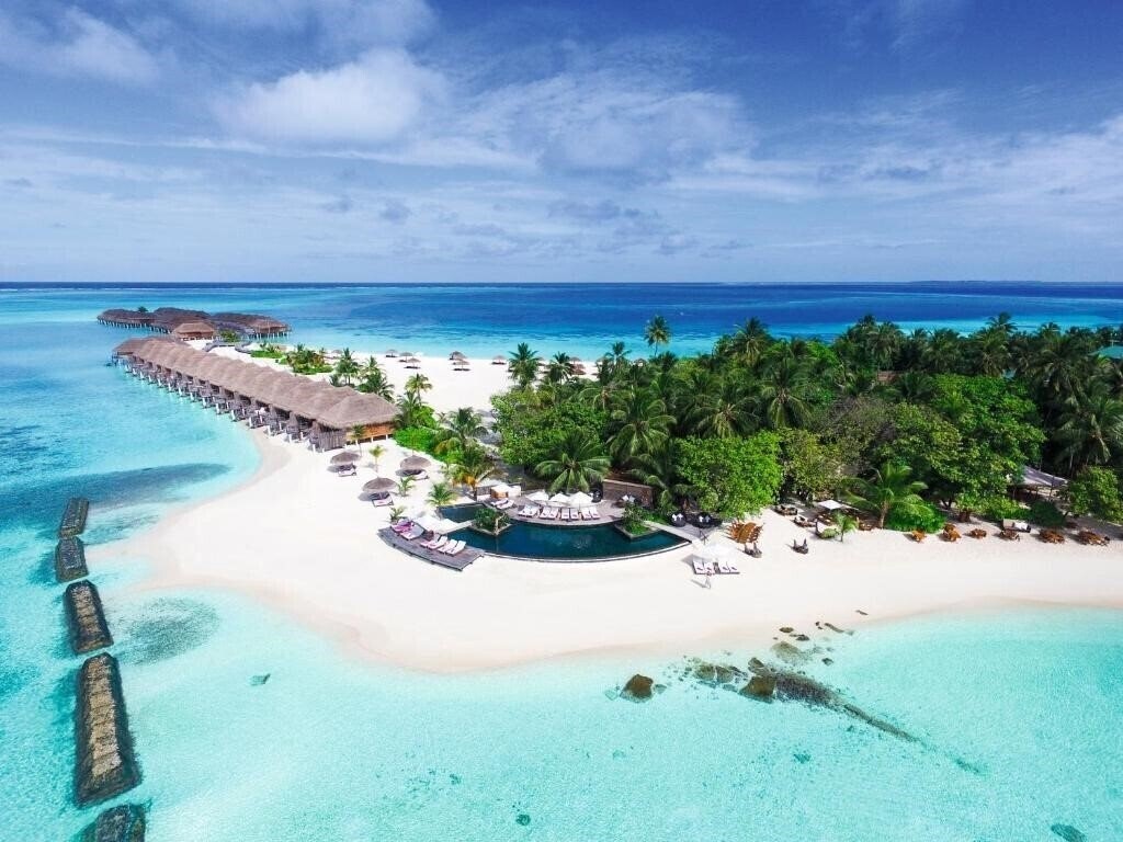 Отель Constance Moofushi Resort 5*